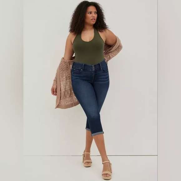 Torrid  Olive Foxy Halter Top 3x Green New NWT - Picture 2 of 9